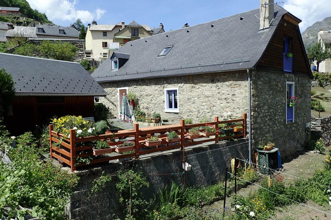 Gite Soum De L'Ase Grust Exteriér fotografie