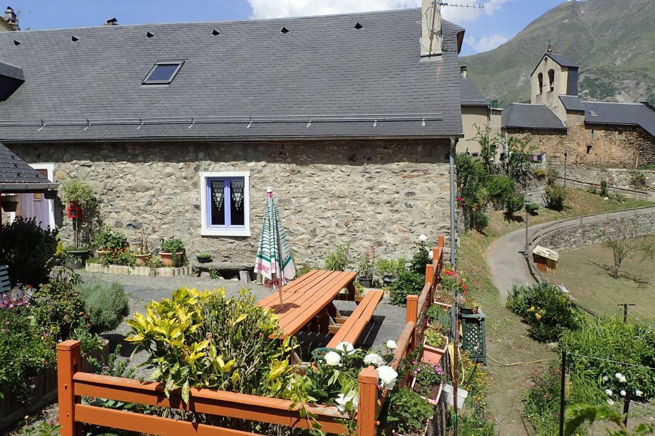 Gite Soum De L'Ase Grust Exteriér fotografie